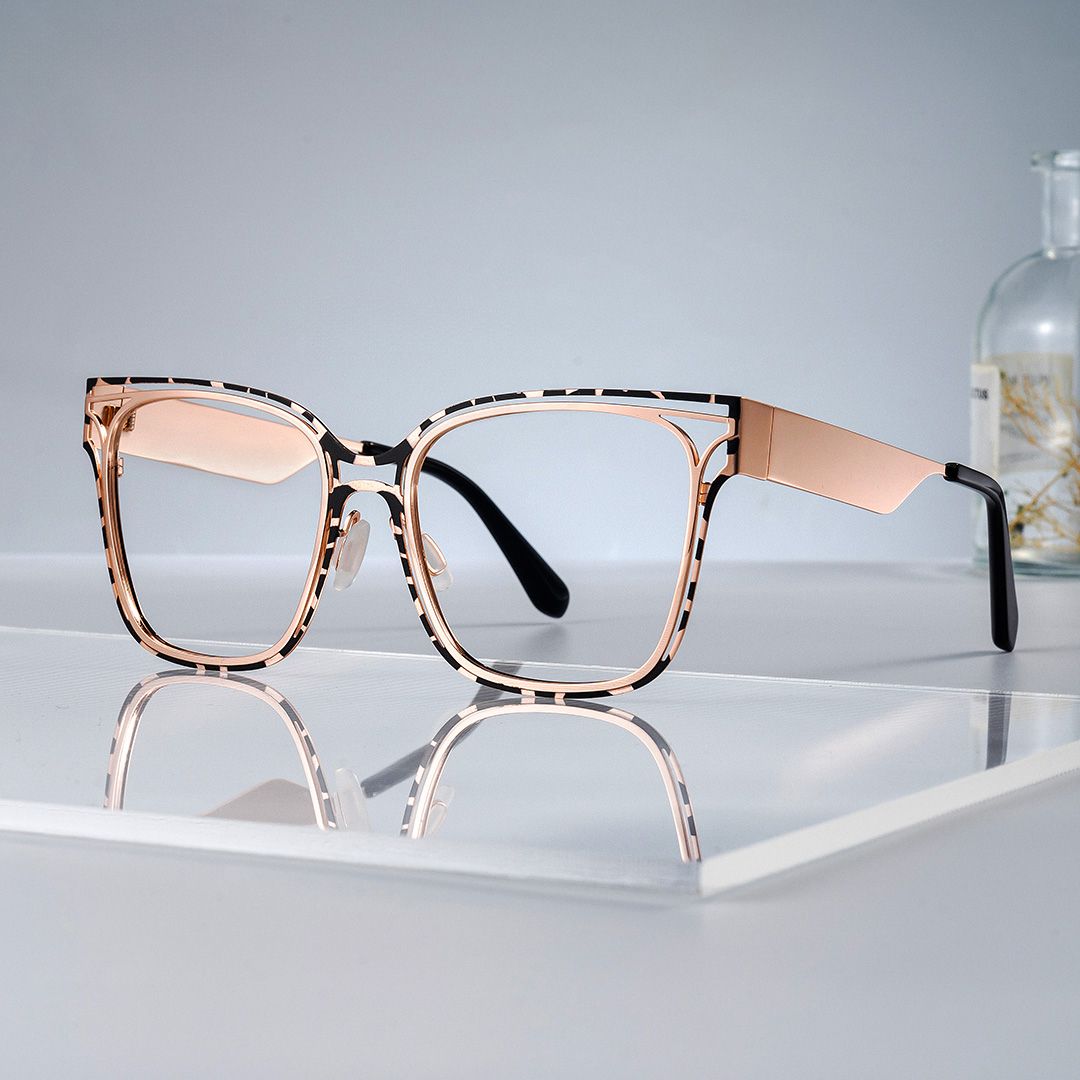 Dacarine Rectangle Tortise metal Glasses