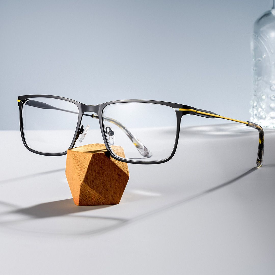 Roxana Rectangle Black metal Glasses