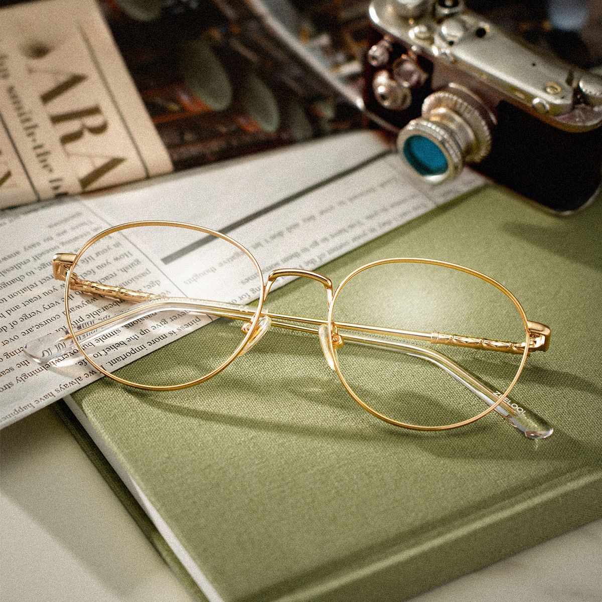 Ian Round Gold metal Glasses